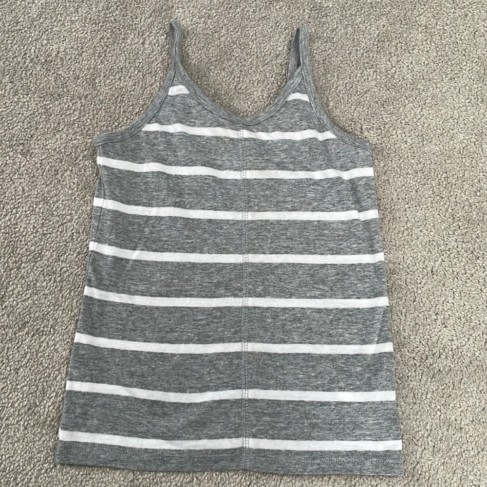 Girls Old Navy Gray and White Striped Tank Top Size Small